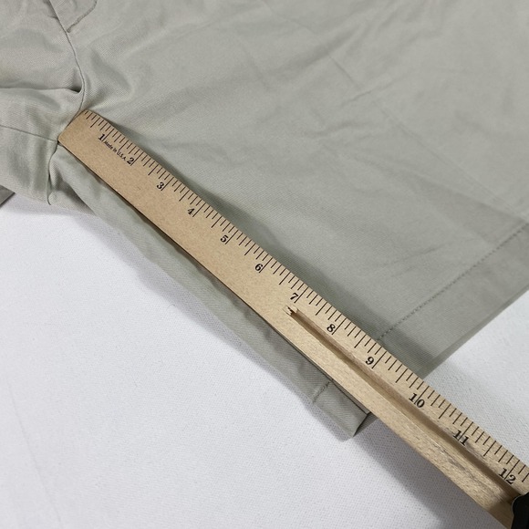 Tommy Bahama Shorts Mens 34 Beige Stretch Chino Flat Front Island 9 Inseam - Picture 5 of 10